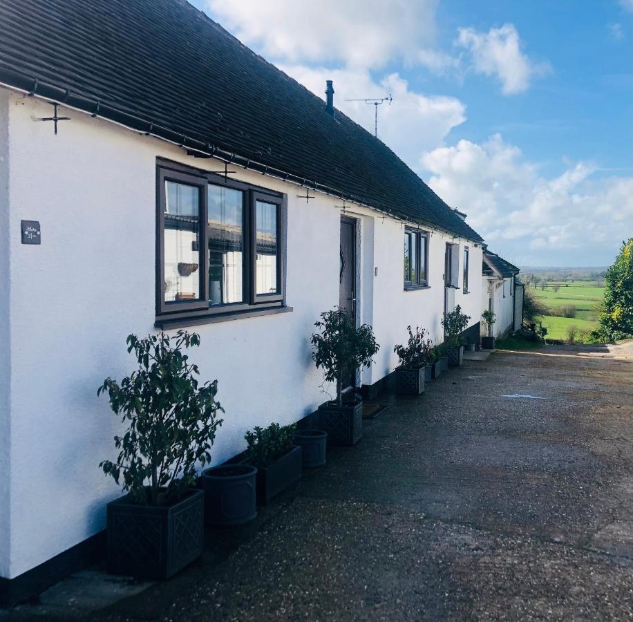 Little Park Holiday Homes Self Catering Cottages 1 & 2 Bedrooms Available Close To Tutbury Castle Exterior photo