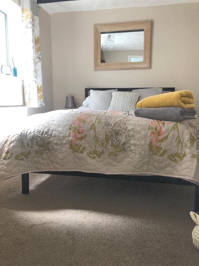 Little Park Holiday Homes Self Catering Cottages 1 & 2 Bedrooms Available Close To Tutbury Castle Exterior photo