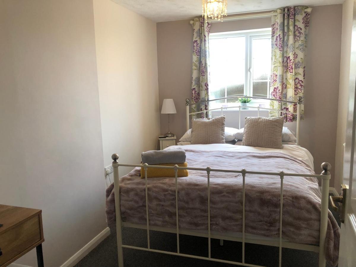 Little Park Holiday Homes Self Catering Cottages 1 & 2 Bedrooms Available Close To Tutbury Castle Exterior photo